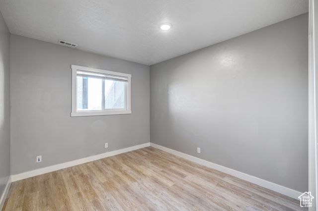 800 W HIGHWAY DR, Wellington, UT 84542