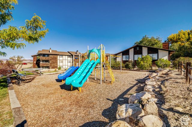 800 W HIGHWAY DR, Wellington, UT 84542