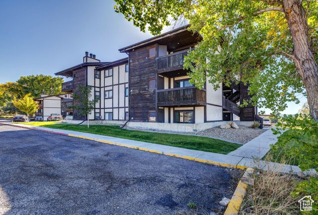 800 W HIGHWAY DR, Wellington, UT 84542