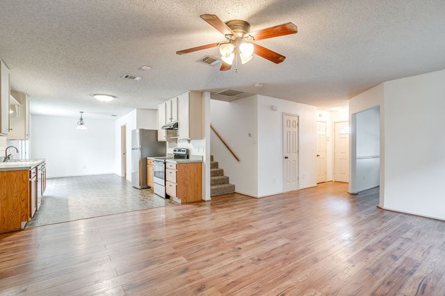 2333 Ash Grove Trail, Fort Worth, TX 76112