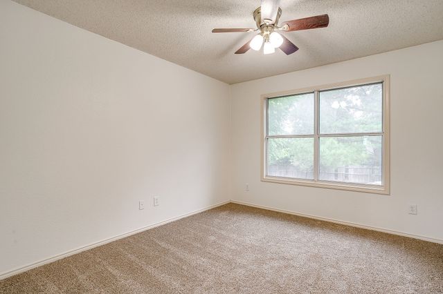 2333 Ash Grove Trail, Fort Worth, TX 76112