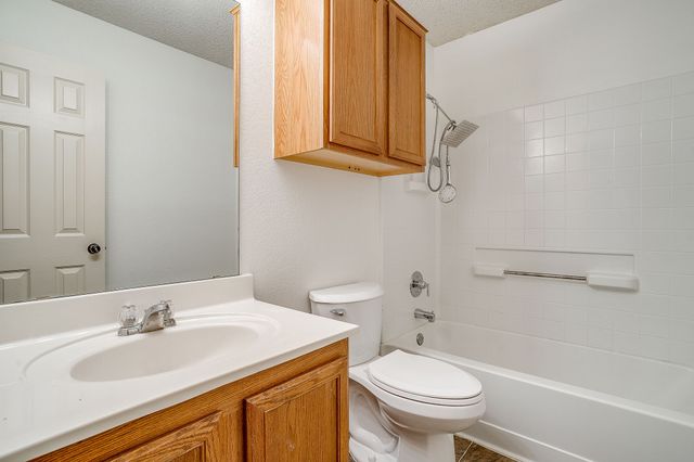 2333 Ash Grove Trail, Fort Worth, TX 76112