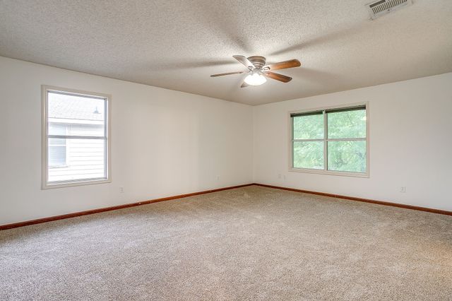 2333 Ash Grove Trail, Fort Worth, TX 76112