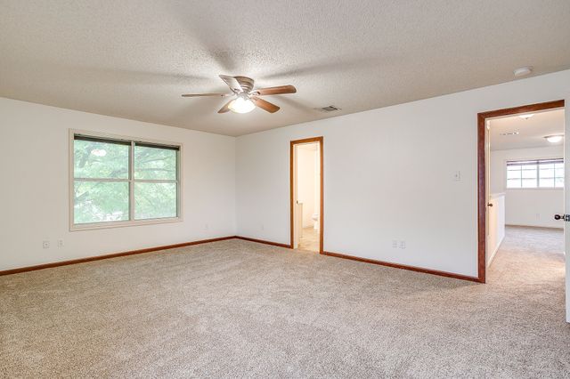 2333 Ash Grove Trail, Fort Worth, TX 76112