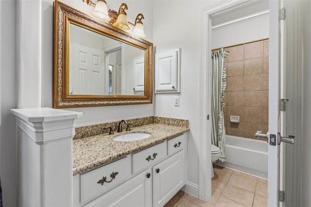 118 N Shawnee Ridge Circle, The Woodlands, TX 77382