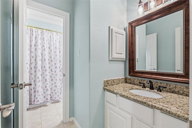 118 N Shawnee Ridge Circle, The Woodlands, TX 77382