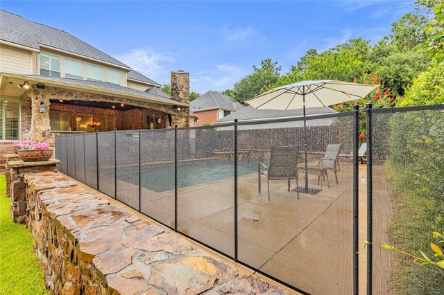 118 N Shawnee Ridge Circle, The Woodlands, TX 77382