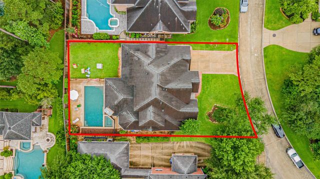 118 N Shawnee Ridge Circle, The Woodlands, TX 77382