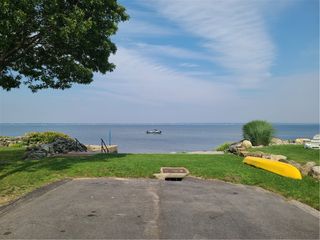 98 Alden Avenue, Warwick, RI 02889