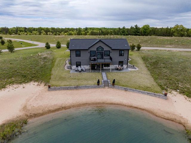 N8815 Lake Cabin Drive, New Lisbon, WI 53950