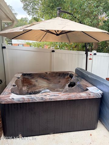 7507 HILSDALE Road, Jacksonville, FL 32216