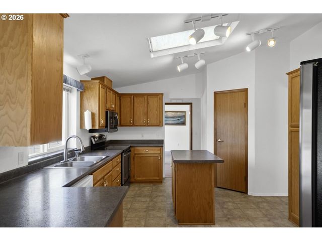 29720 JEANS Rd 55, Veneta, OR 97487