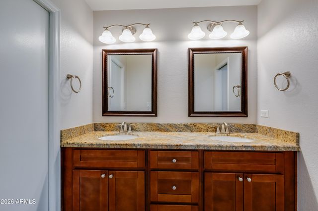 15008 N 6TH Circle, Phoenix, AZ 85023