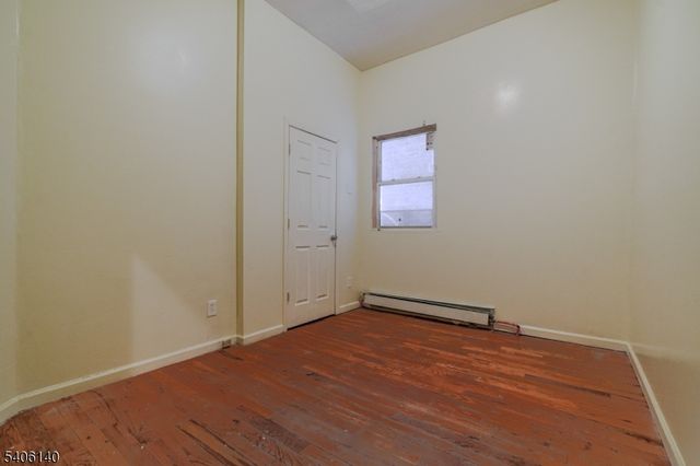 529 E Jersey St, Elizabeth City, NJ 07206