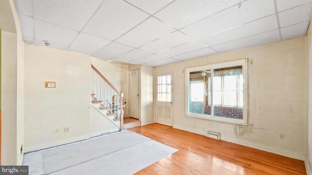 3427 POINT RD, Baltimore, MD 21222