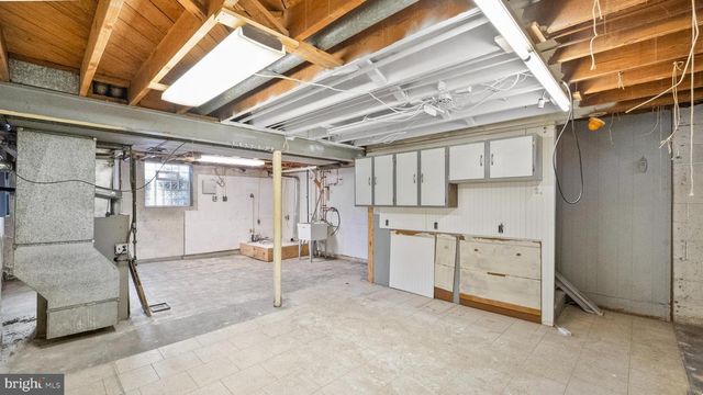 3427 POINT RD, Baltimore, MD 21222