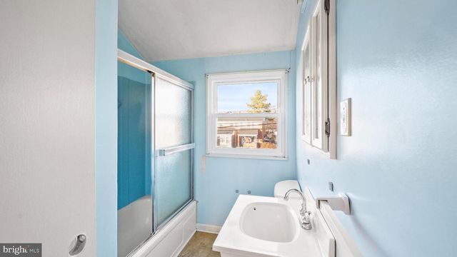 3427 POINT RD, Baltimore, MD 21222