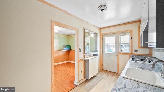 3427 POINT RD, Baltimore, MD 21222