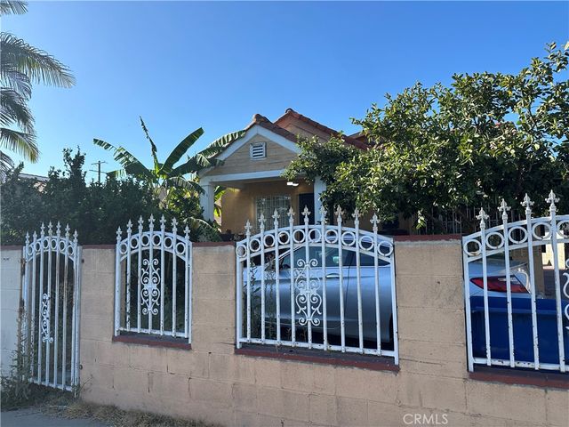 1137 W 61st, Los Angeles, CA 90044