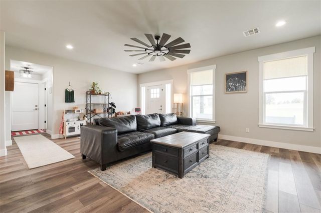 337030 E 1016 Road, Meeker, OK 74855