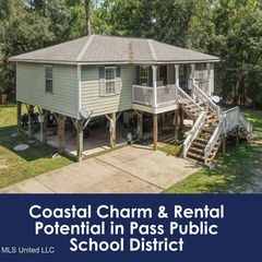 560 Pelican Avenue, Pass Christian, MS 39571