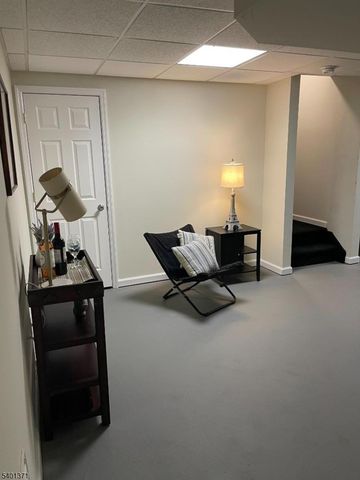 44 Sparrow Circle, Hampton Twp., NJ 07860