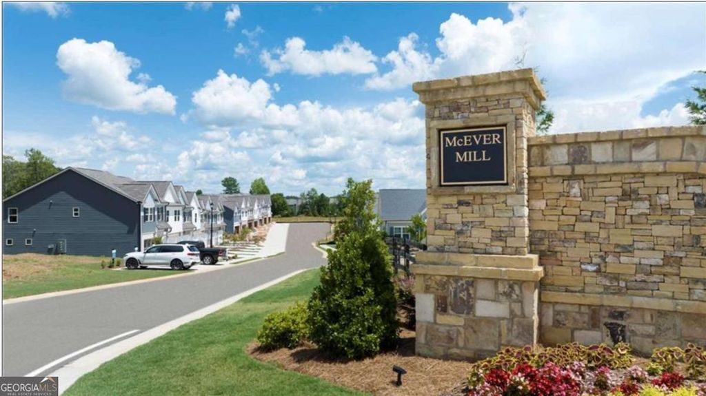 4521 Bishops Lane, Oakwood, GA 30566