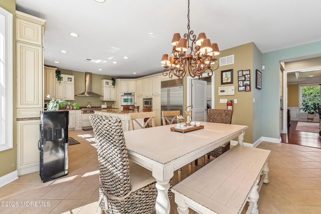 15 Livingston Court, Marlboro, NJ 07746