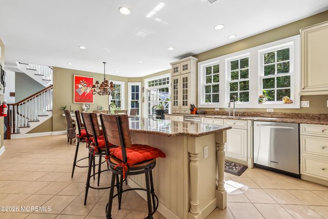 15 Livingston Court, Marlboro, NJ 07746