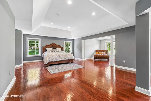 15 Livingston Court, Marlboro, NJ 07746