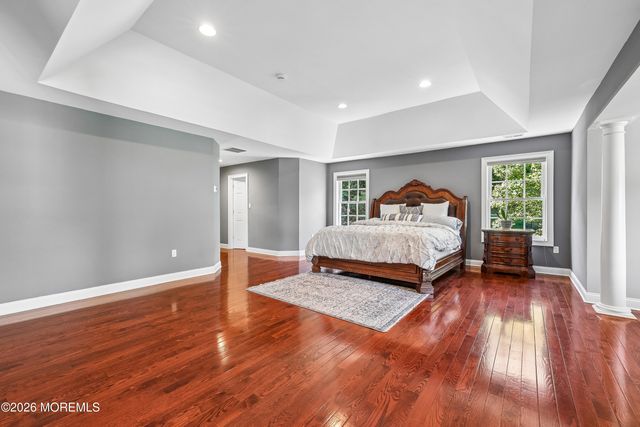 15 Livingston Court, Marlboro, NJ 07746