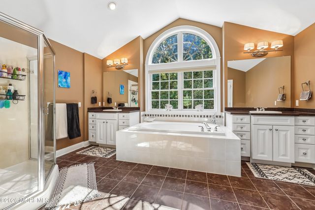 15 Livingston Court, Marlboro, NJ 07746