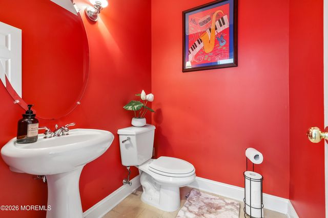 15 Livingston Court, Marlboro, NJ 07746