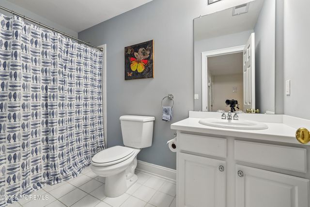 15 Livingston Court, Marlboro, NJ 07746