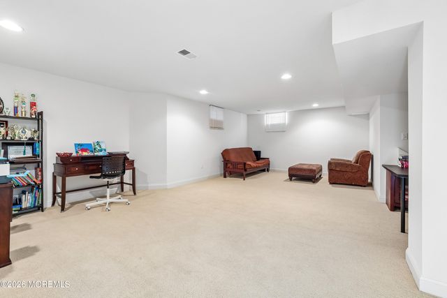 15 Livingston Court, Marlboro, NJ 07746