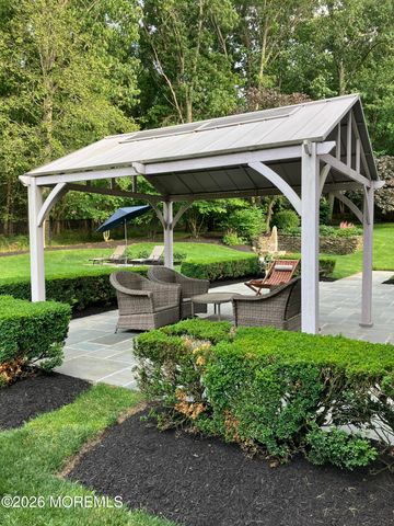 15 Livingston Court, Marlboro, NJ 07746