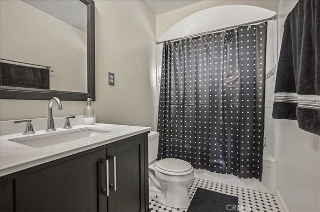 9775 Vine, Bloomington, CA 92316