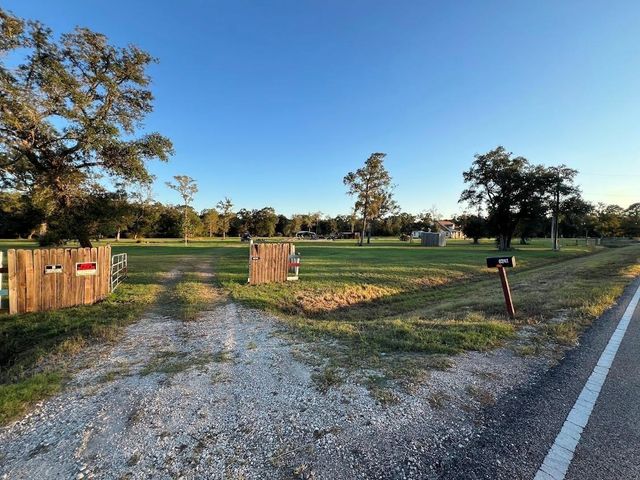 6233 County Road 3, Sweeny, TX 77480