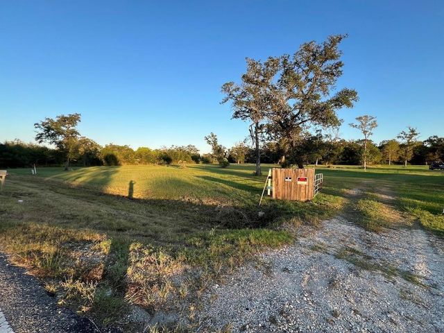 6233 County Road 3, Sweeny, TX 77480
