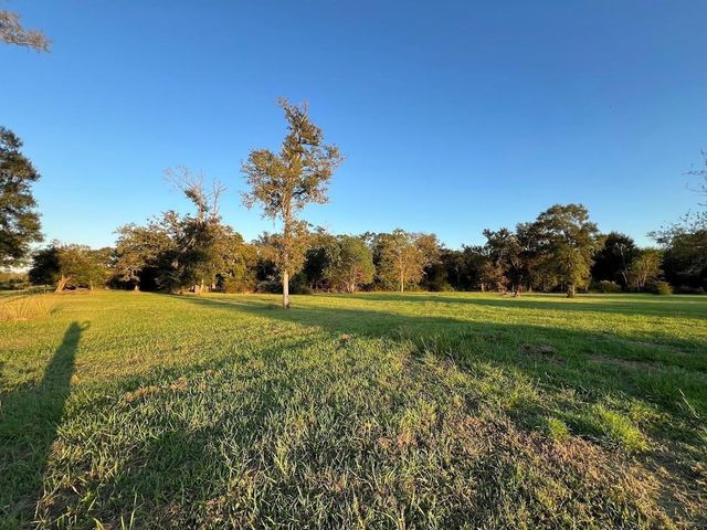 6233 County Road 3, Sweeny, TX 77480