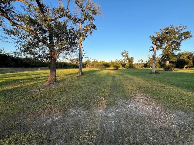 6233 County Road 3, Sweeny, TX 77480