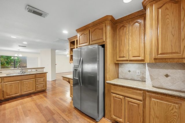 69 S Bachelor Button Street, Lake Jackson, TX 77566
