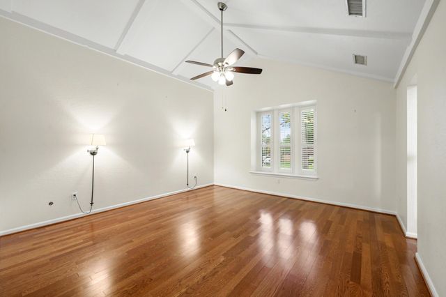 69 S Bachelor Button Street, Lake Jackson, TX 77566