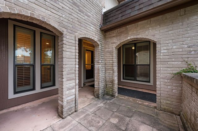 69 S Bachelor Button Street, Lake Jackson, TX 77566
