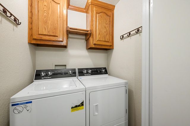 69 S Bachelor Button Street, Lake Jackson, TX 77566