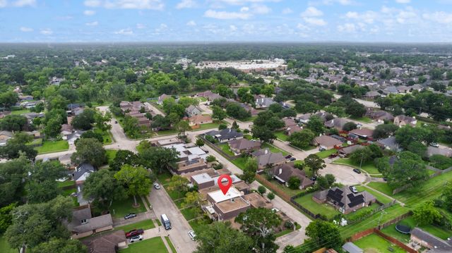 69 S Bachelor Button Street, Lake Jackson, TX 77566