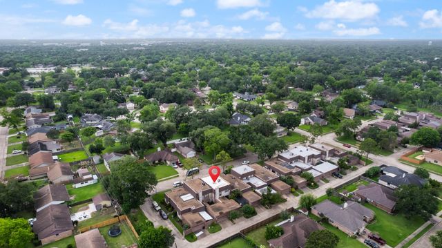 69 S Bachelor Button Street, Lake Jackson, TX 77566