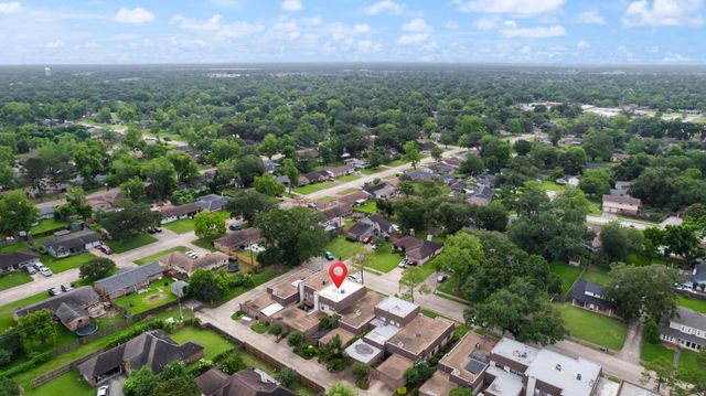 69 S Bachelor Button Street, Lake Jackson, TX 77566