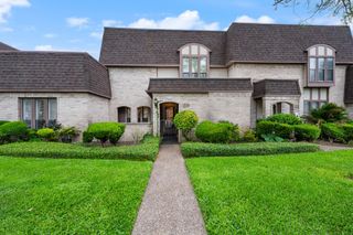 69 S Bachelor Button Street, Lake Jackson, TX 77566