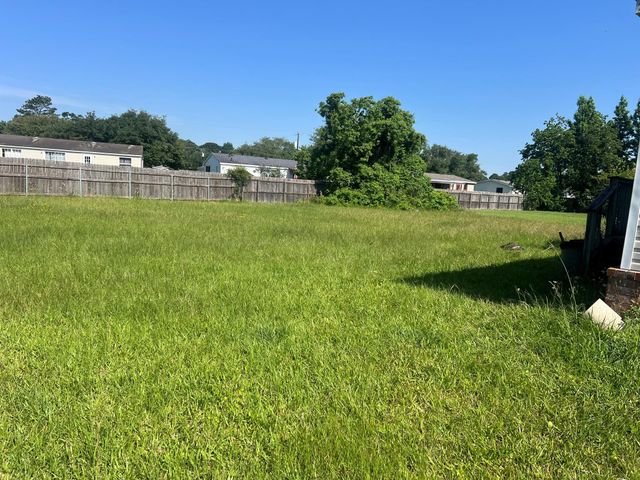 16268 Wrangler Avenue, Conroe, TX 77302